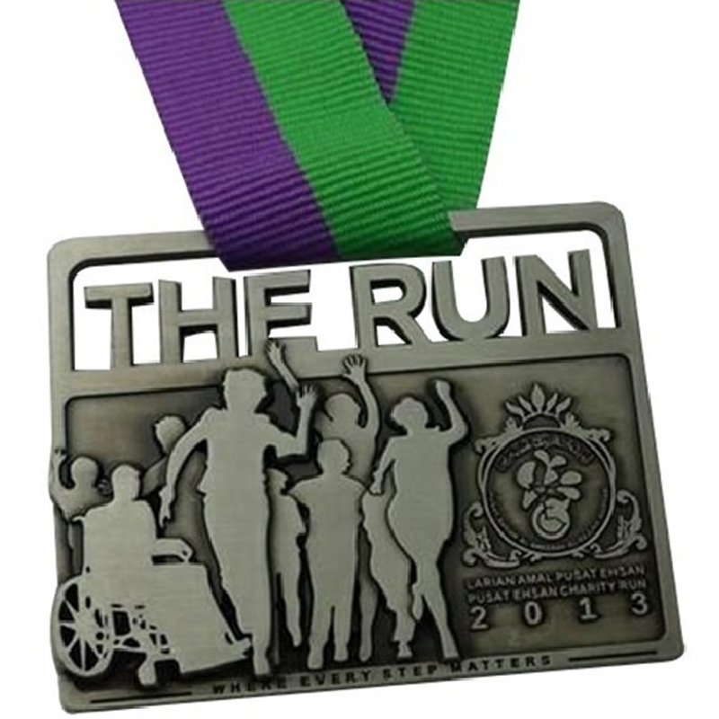 The run custom antique metal sport medals with ribbon Custom engraved metal sport medal with ribbons